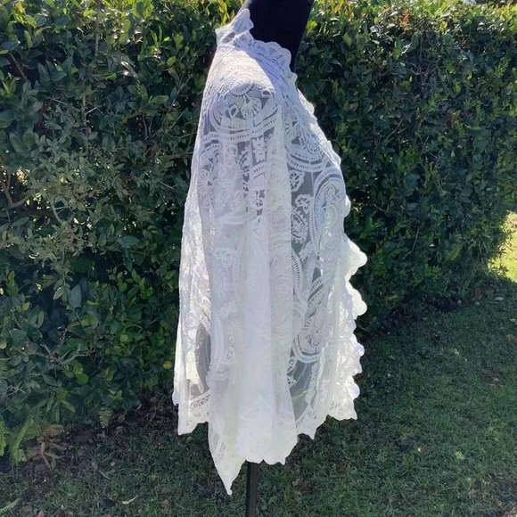 UMGEE White Lace Duster/Kimono - Picture 3 of 5
